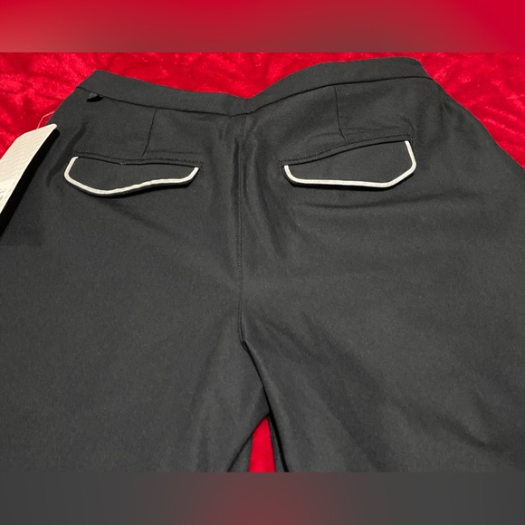 NWT Lululemon Size 6 Black Dress shorts Cute & Flattering Measurements in pics 🍋 - Picture 15 of 17